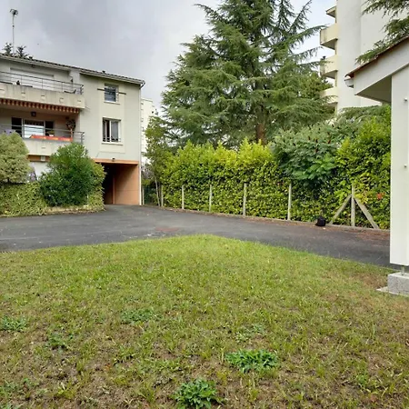 With Terrace&parking Mérignac