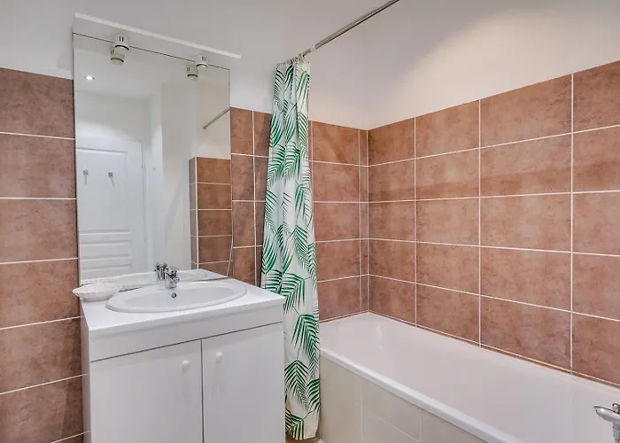 Daire With Terrace And Parking Mérignac