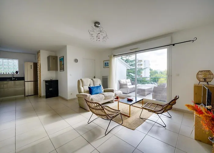 Daire With Terrace And Parking